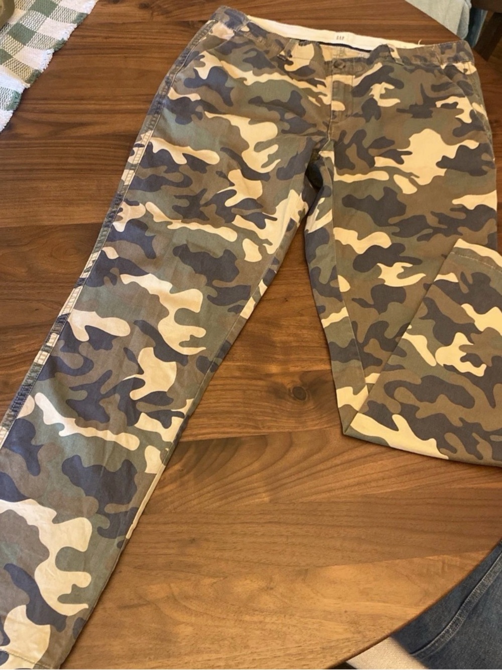 GAP Camo Print Slim Pants - Size 10 Green Tan Black